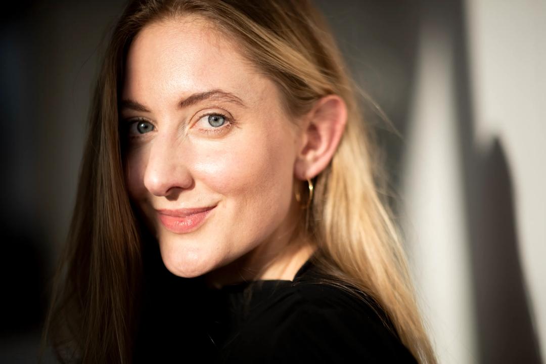 N&aelig;rbilde av ansiktet til Rita Haugeland
