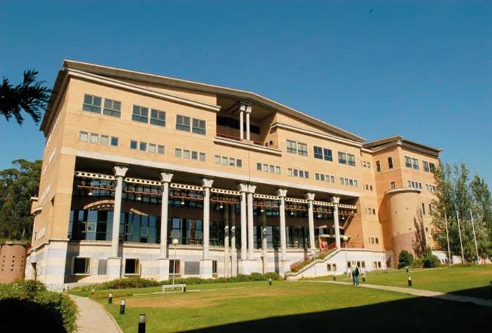 Universidad Catolica de Lisboa