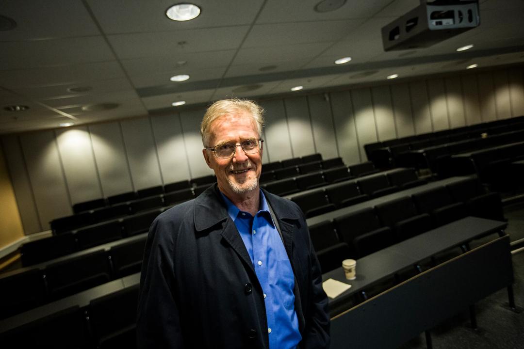 Elitene har tapt kontrollen over fortellingen, skriver Gudmund Hernes (bildet), som ser spøkelser rundt seg.