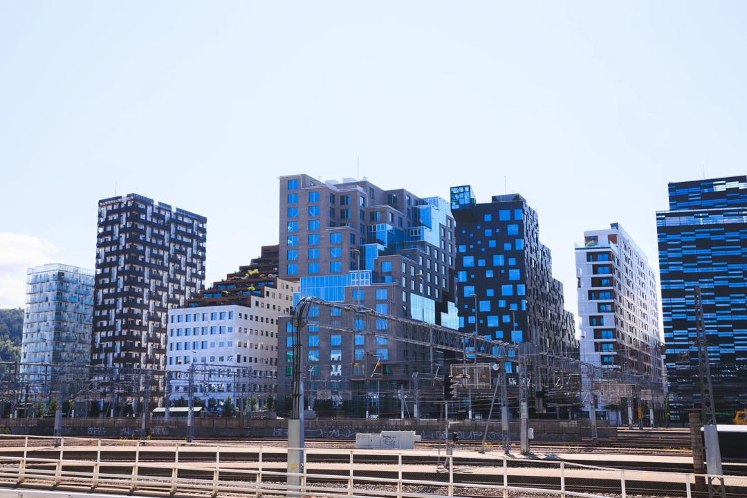 Bilde av bygninger i Barcode-området i Oslo. 