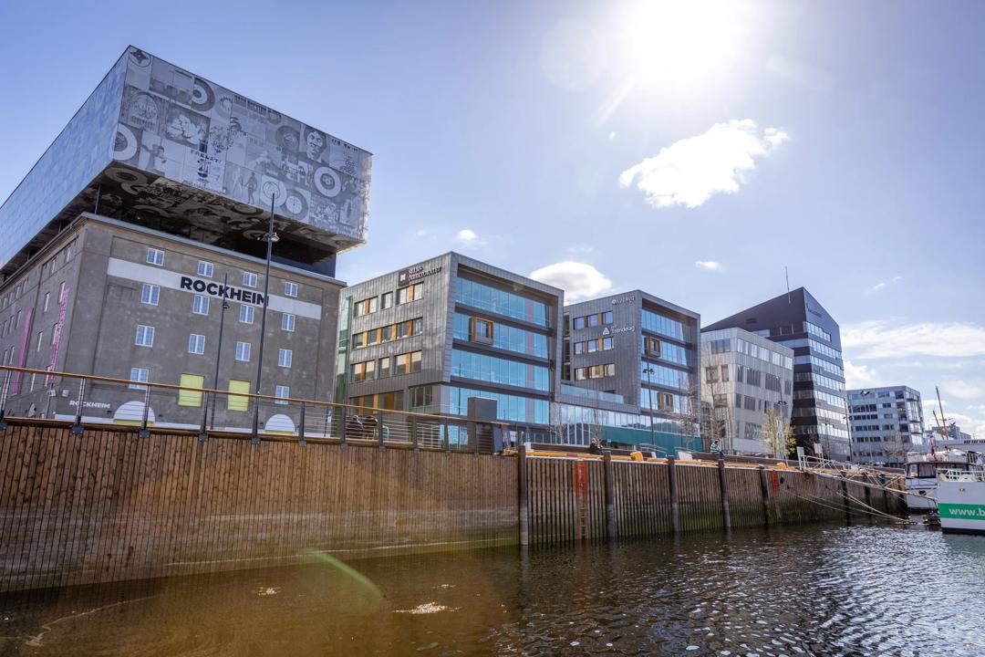 Utenfor campus Trondheim. Bilde av bygget.