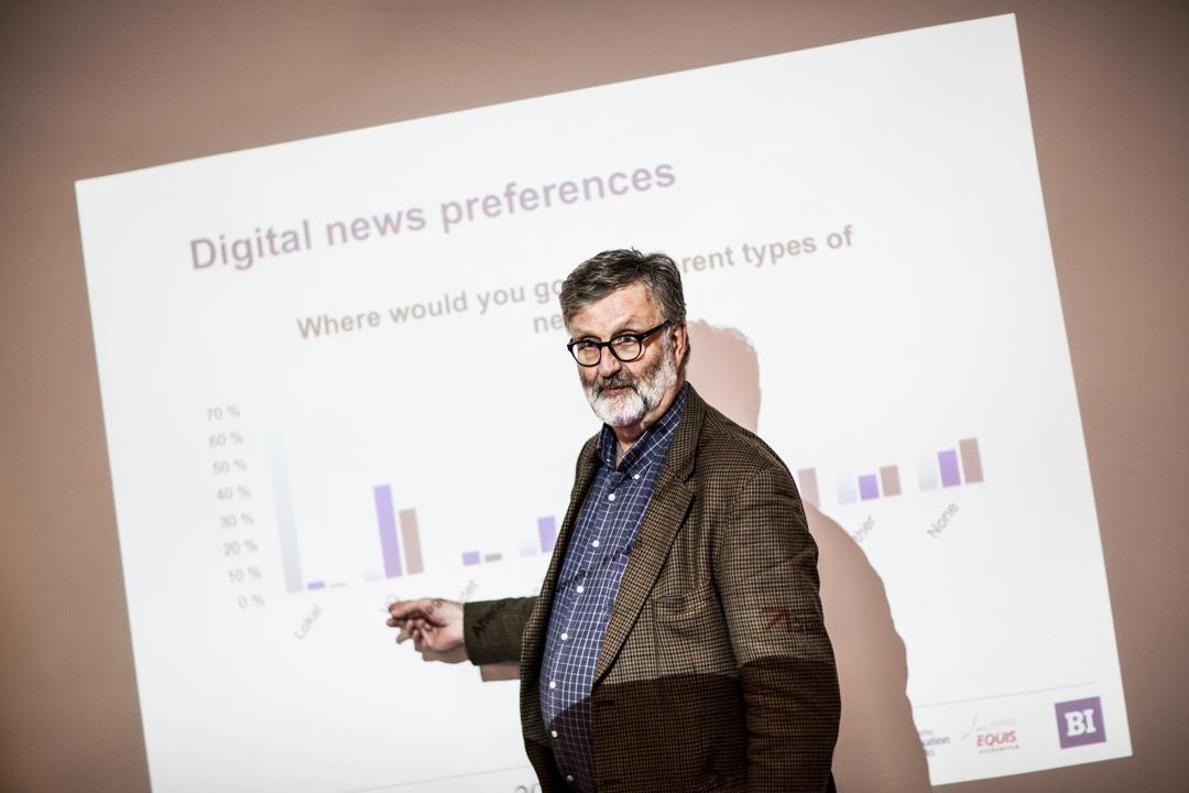 Når dør papiravisen? Erik Wilberg (bildet) presenterer sine spådommer.