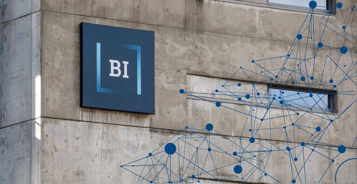 Bilde av logo på utsiden av campus