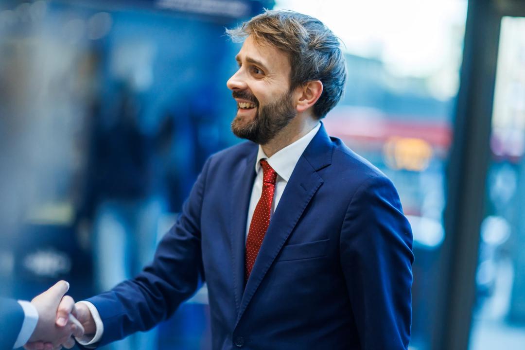 Helseminister Jan Christian Vestre under et tidligere besøk til BI
