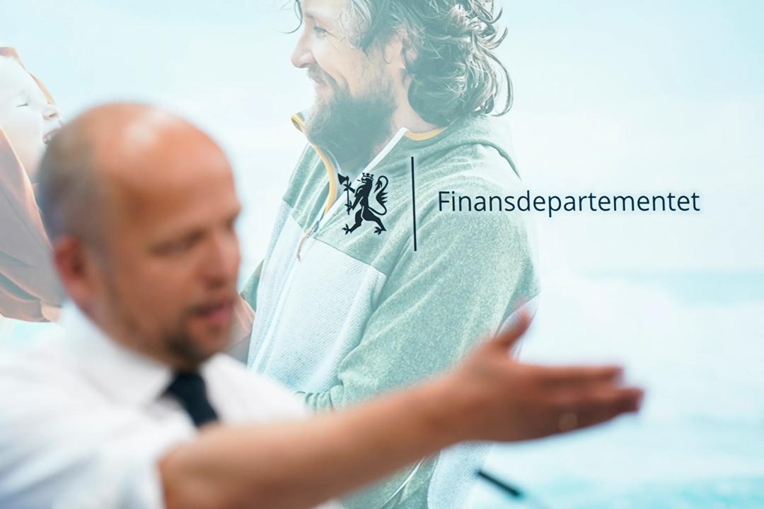 Finansminister Trygve Slagsvold Vedum under fremleggelsen av Perspektivmeldingen