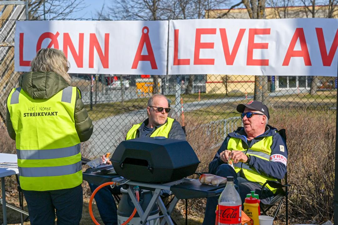 Streik utenfor Nidar
