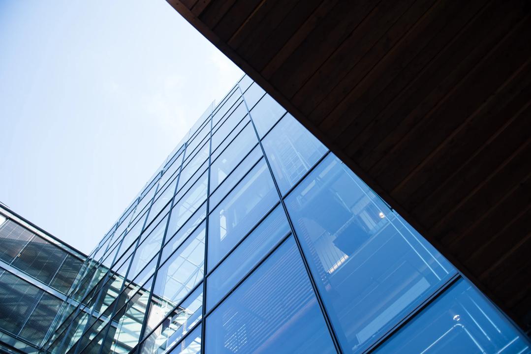 Close up image of campus Oslo.