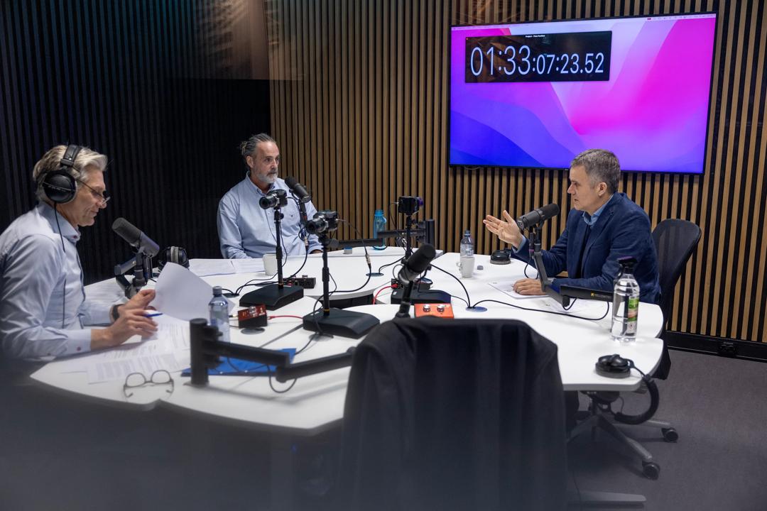 Guests in studio