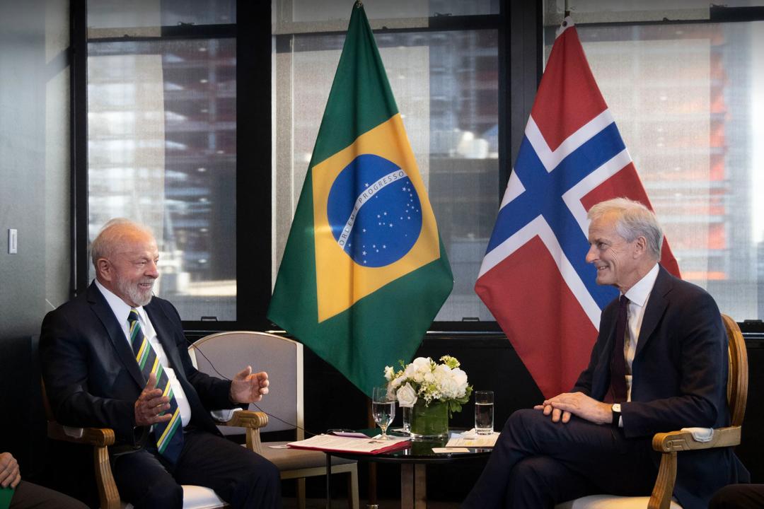 Norges statsminister Jonas Gahr Støre sammen med Brazils president Luiz Inácio Lula da Silva