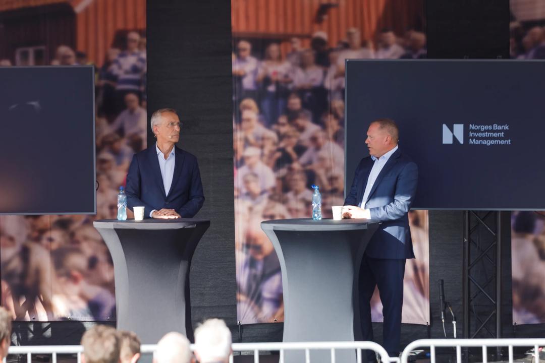 Finansminister Jens Stoltenberg og NBIM-sjef Nicolai Tangen under en debatt på Arendalsuka 2025