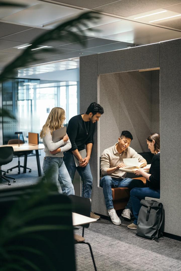 Group of students at Campus Oslo