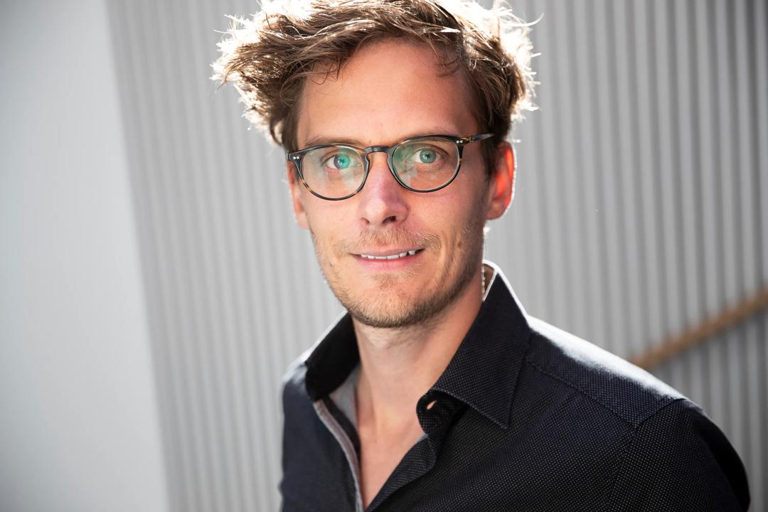In his article «Safe Haven CDS Premiums» Sven Klingler (pictured) investigates the motives behind purchasing insurance against the default of save sovereigns.
