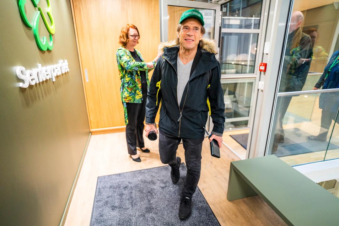 Jan Bøhler, som i høst meldte overgang fra Arbeiderpartiet til Senterpartiet, er utypisk. Partibytte gir vanligvis svært dårlig uttelling i det politiske stigespillet, skriver artikkelforfatteren. (Foto: Håkon Mosvold Larsen / NTB)