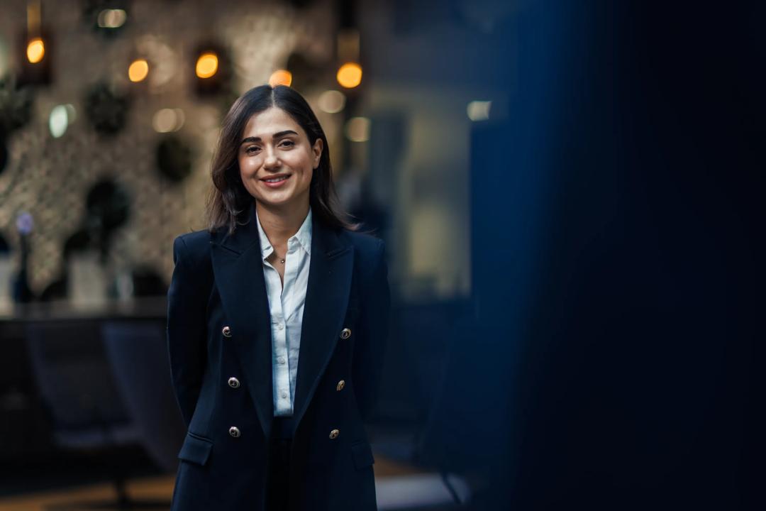 Bilde av en smilende dame