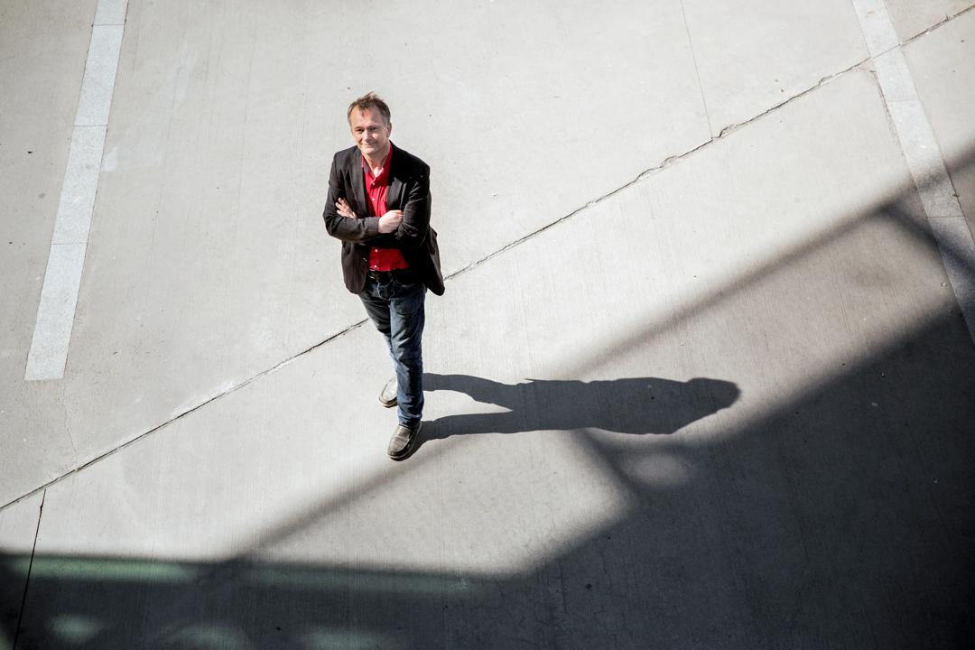 Professor Jan Ketil Arnulf has shown that it is possible to guess how people will respond in surveys before they are even asked 