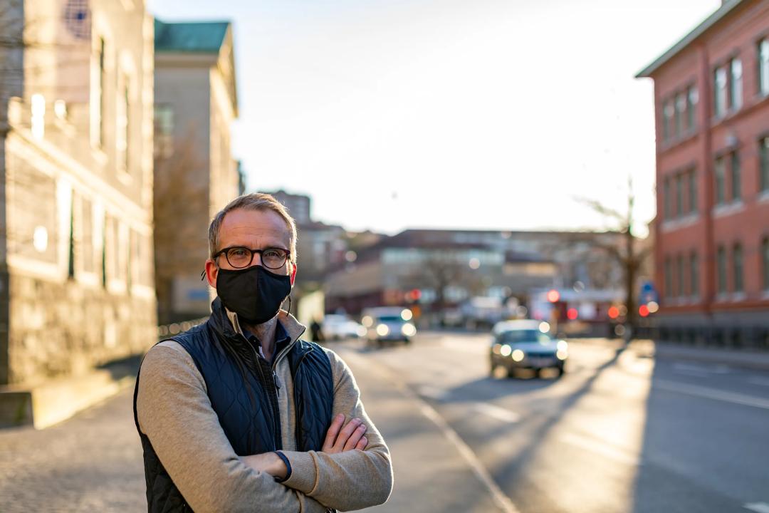 Det finnes sterke og naturlige drivkrefter som skaper høyst ulike reaksjoner på myndighetenes anbefalinger.