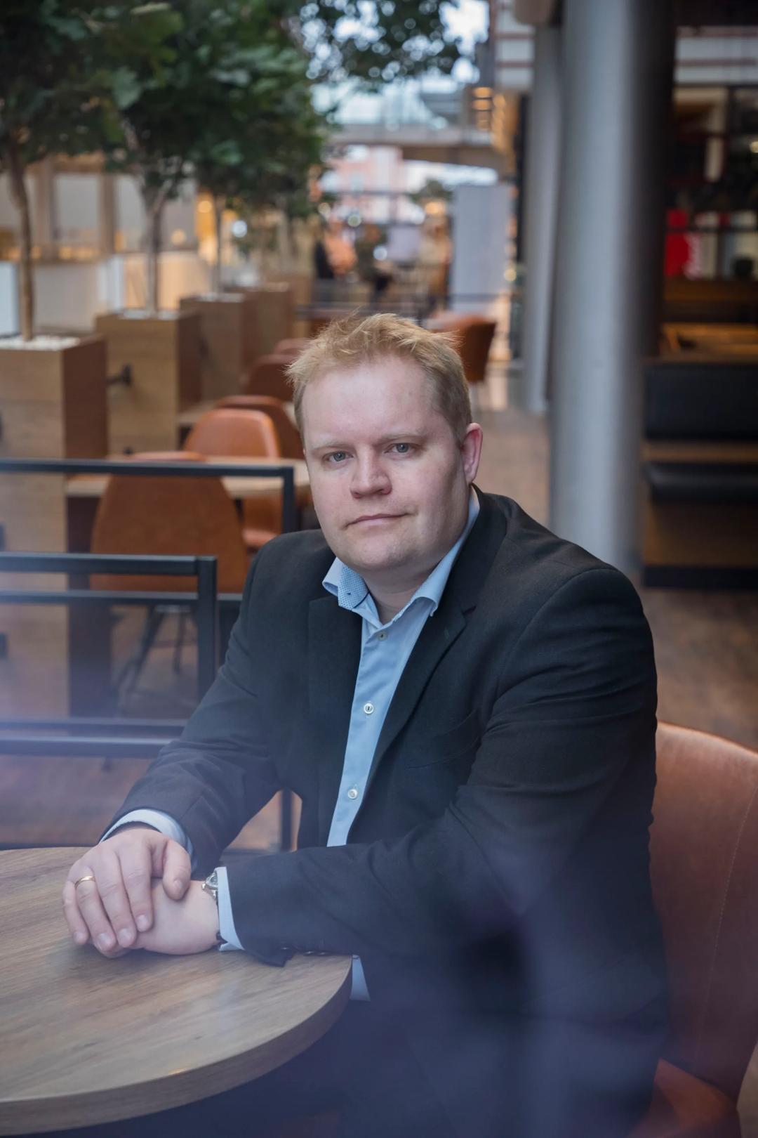 Lars Olsen