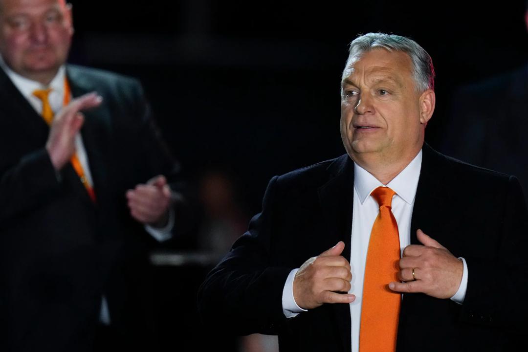 Viktor Orban (bildet) vant valget i Ungarn. (Foto: Petr David Josek, File)