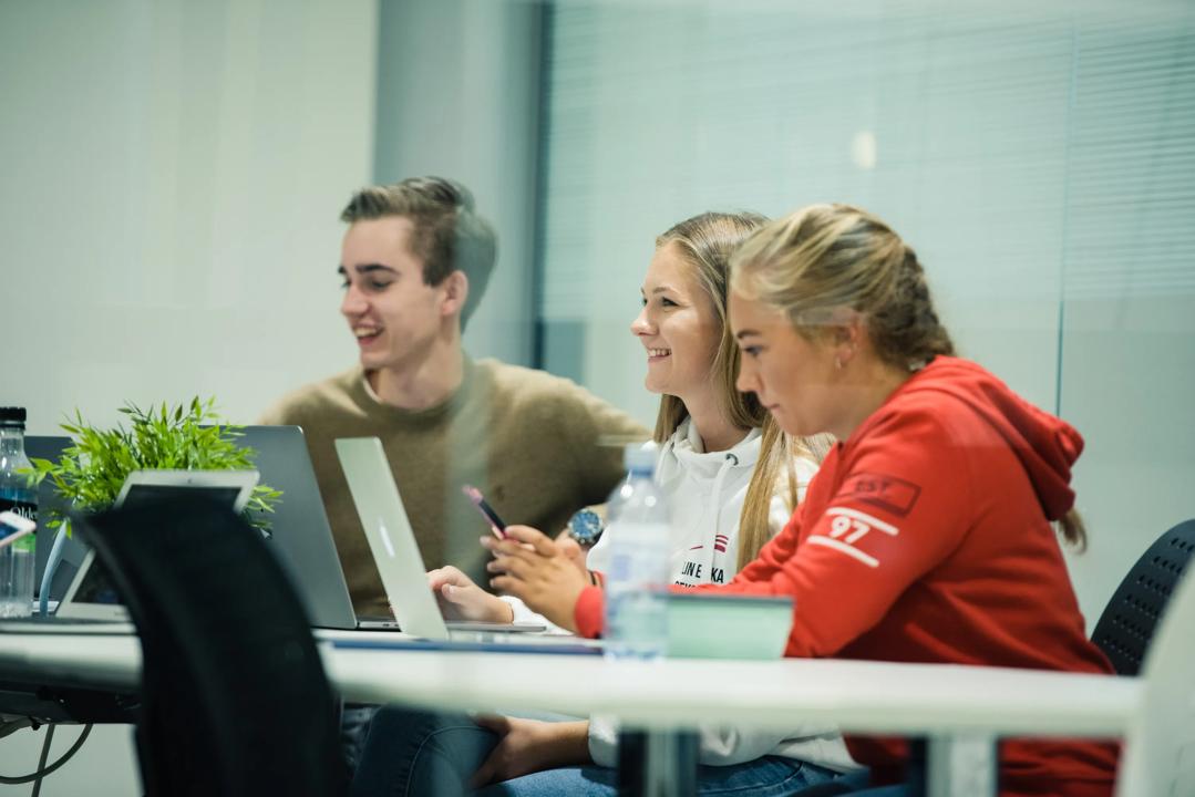 Students studying together 