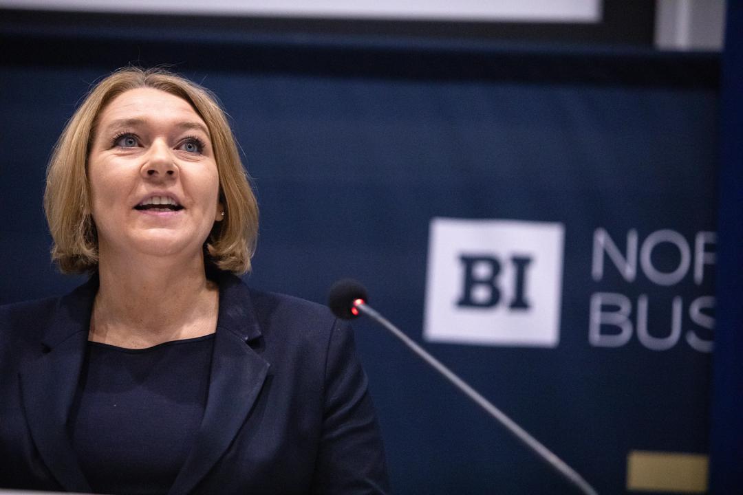 Line Lervik-Olsen (bildet) skriver om hvordan vinnerbedriftene går frem for å skape en kundeorientert kultur.