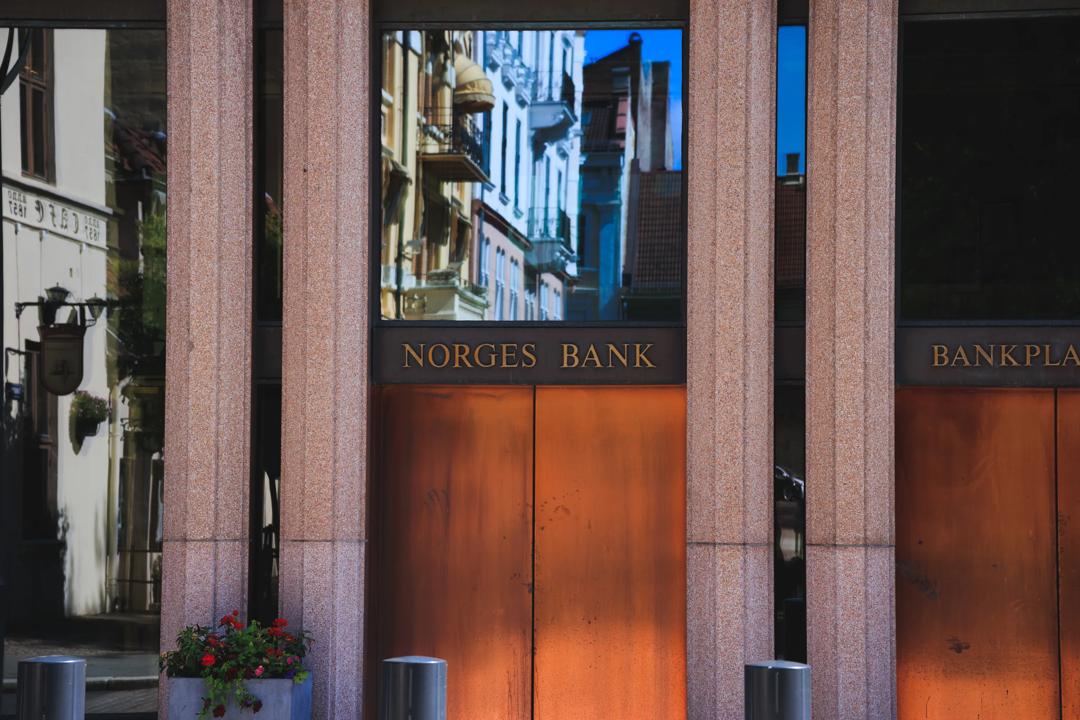 Outside of the Norwegian Bank