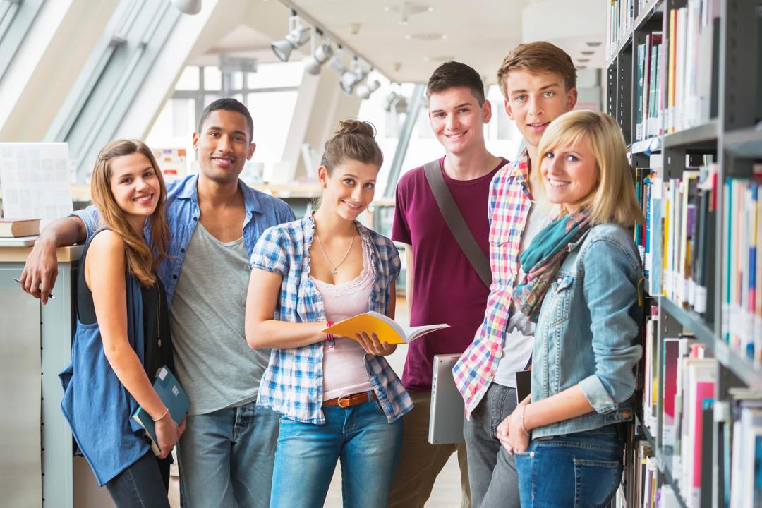 Gruppe med studenter